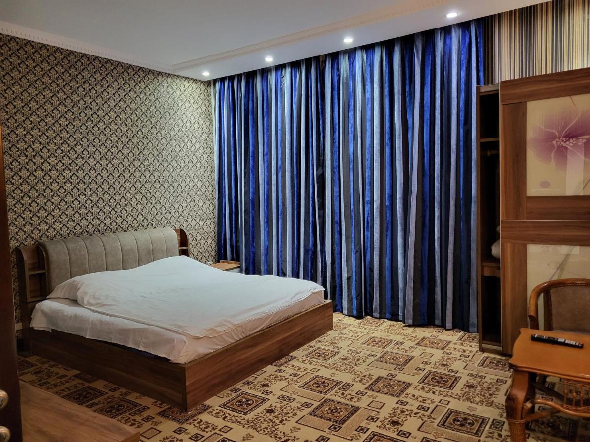 Seoul Hotel Shymkent Bagian luar foto