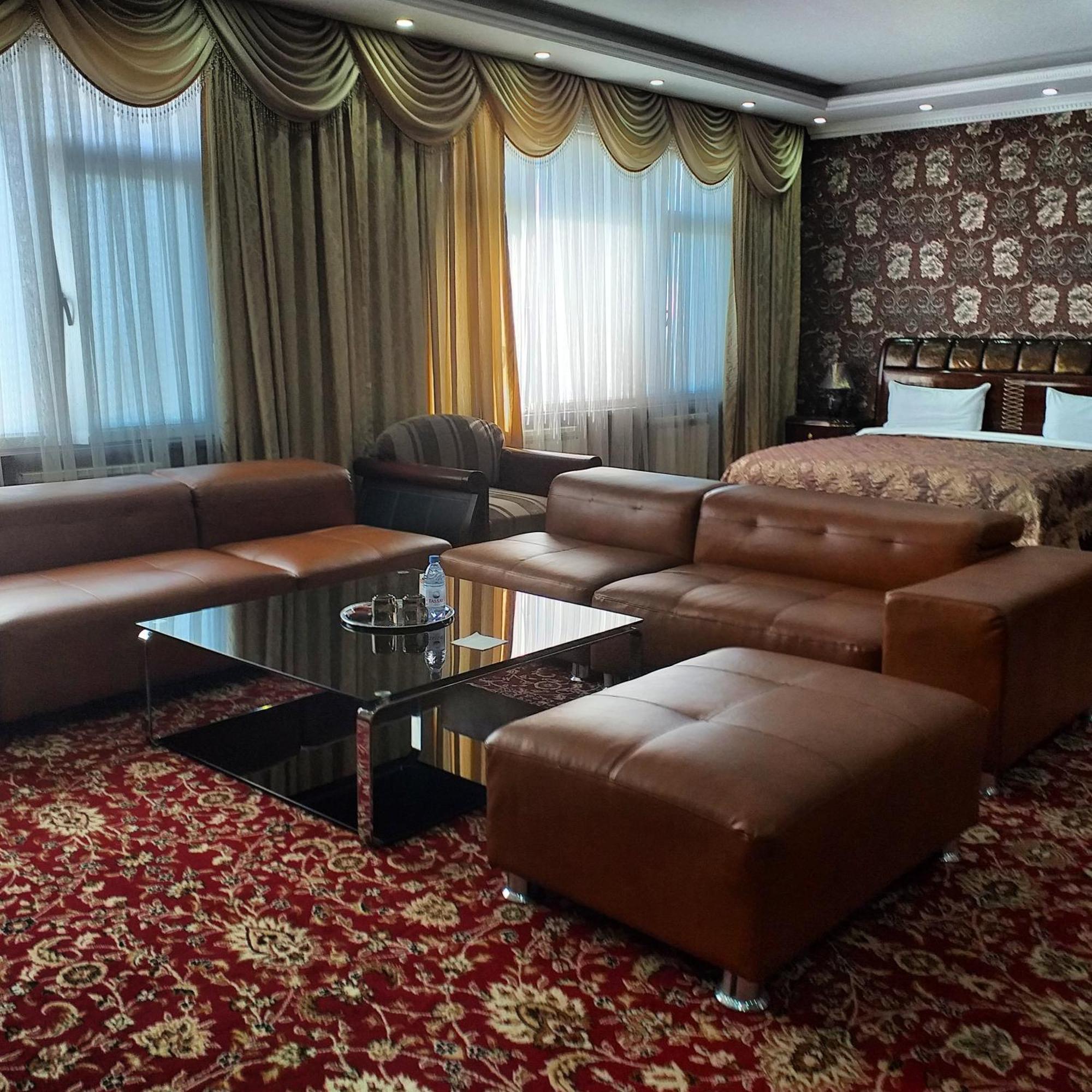 Seoul Hotel Shymkent Ruang foto