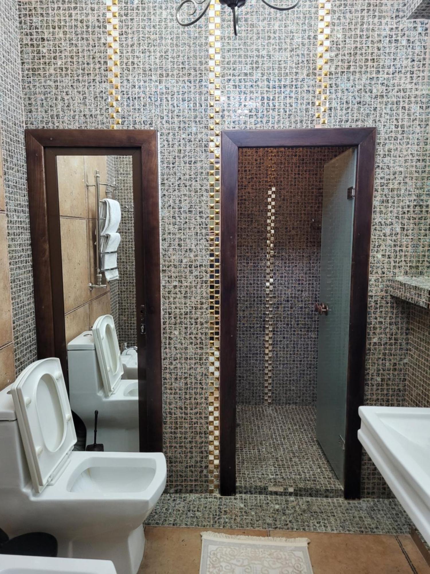 Seoul Hotel Shymkent Ruang foto