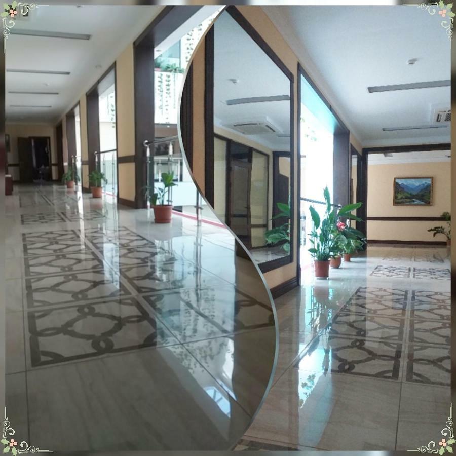 Seoul Hotel Shymkent Bagian luar foto